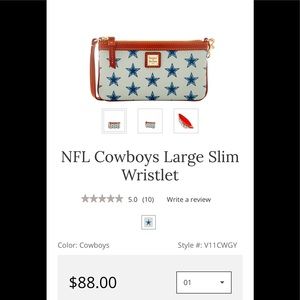 New NFL DALLAS COWBOYS large slim wristlet. ⭐️ 🏈